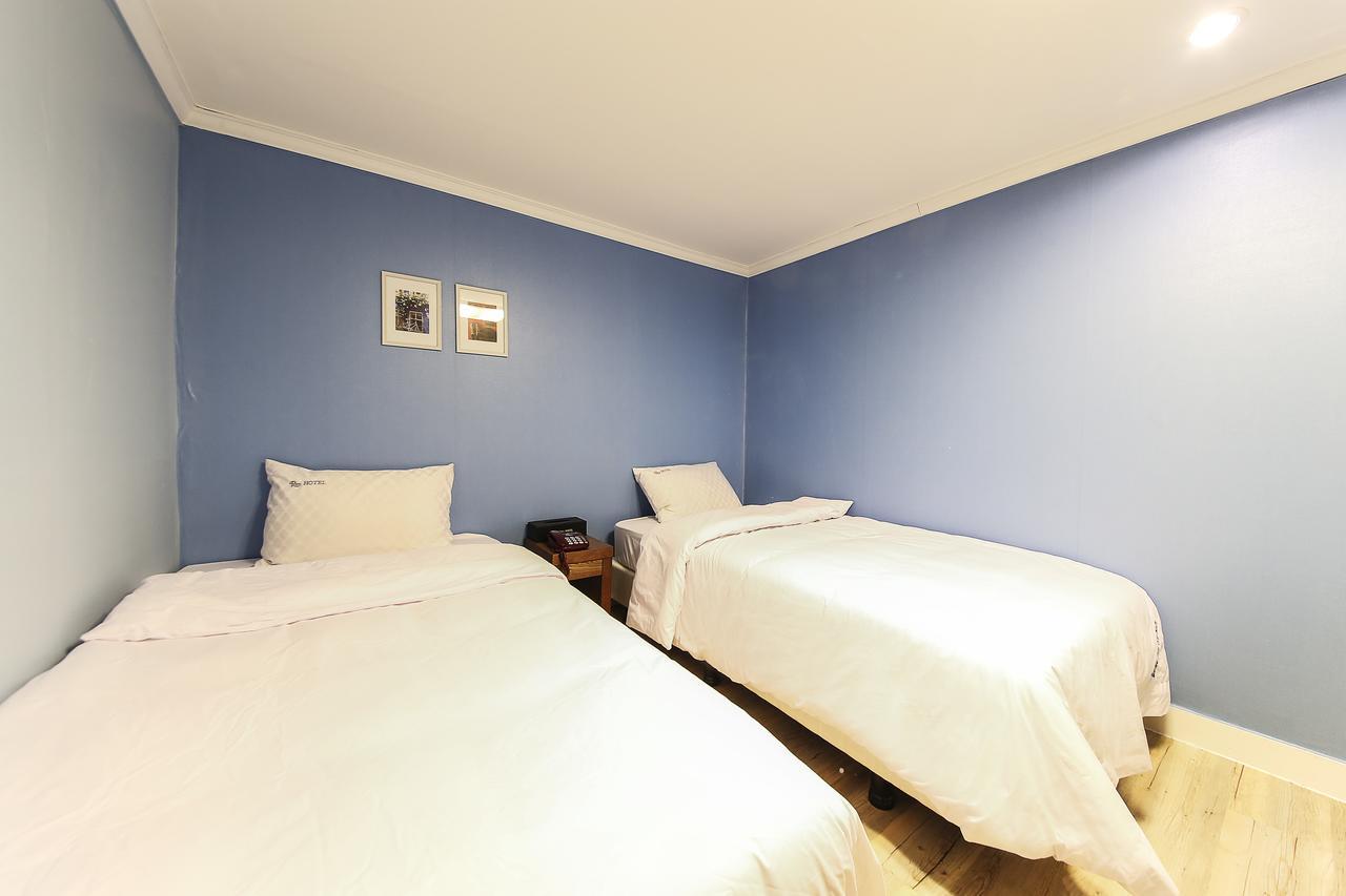 Hotel Goguma Shinchon Сеул Екстериор снимка